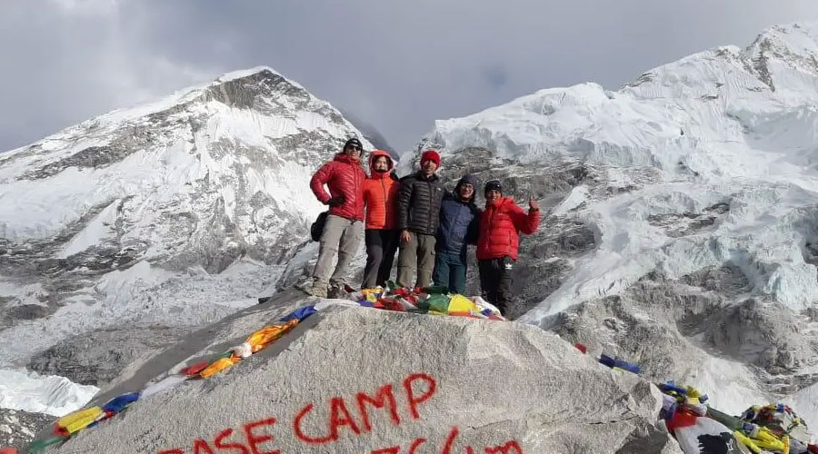 Everest Base Camp Vegan Food, Drinks, Shower and WIFI facility