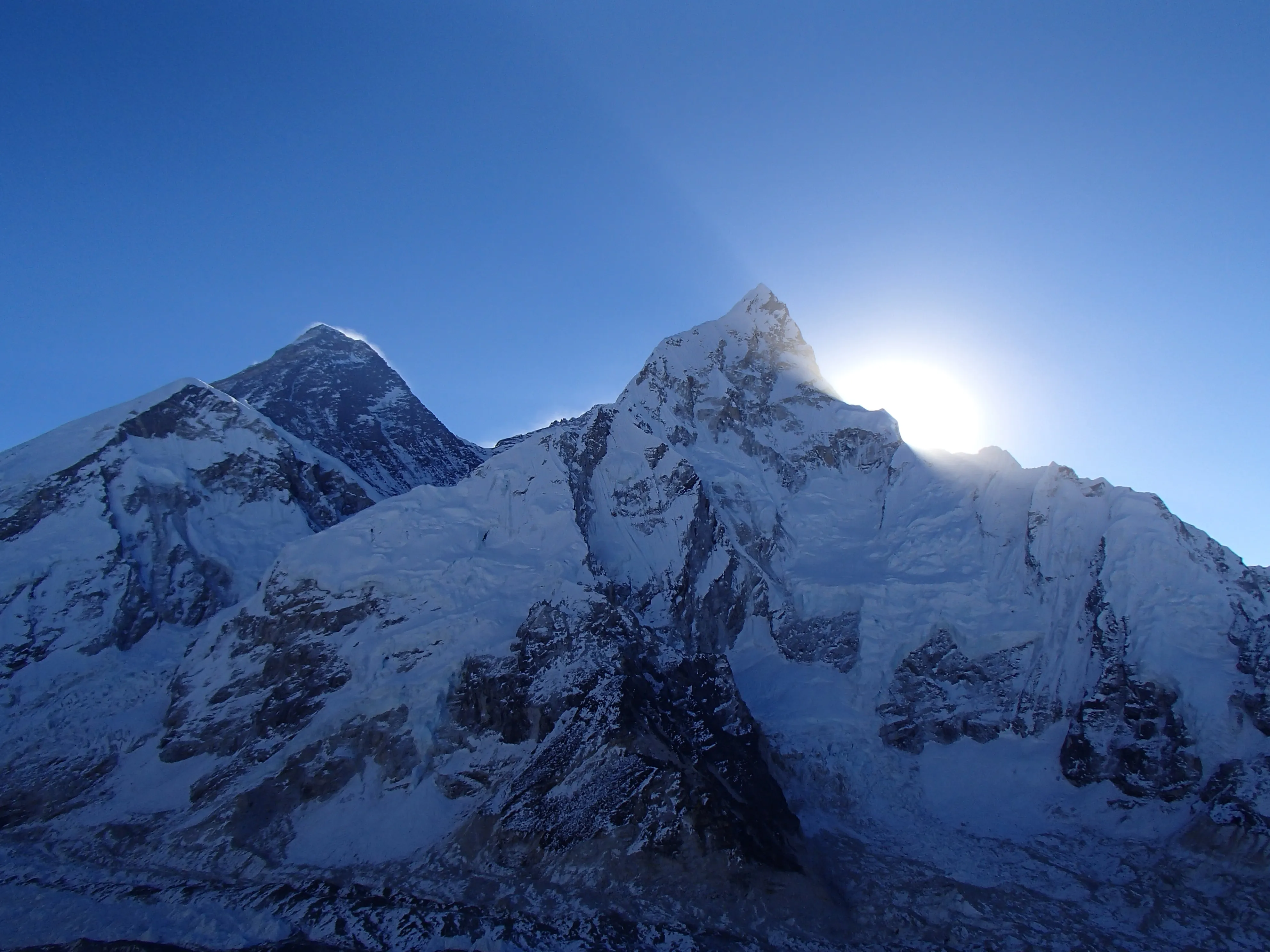 China closed its Everest base camp to tourists from Tibet Side