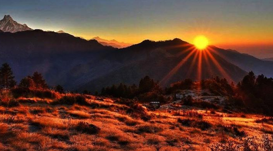 Sunrise_at_Poon_Hill