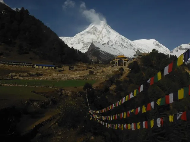 Manaslu Circuit vs Annapurna Circuit Trek - Which is Best?